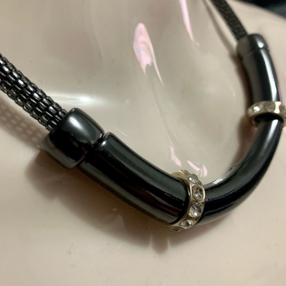 Fashion Jewelry - Picture 2 of 3